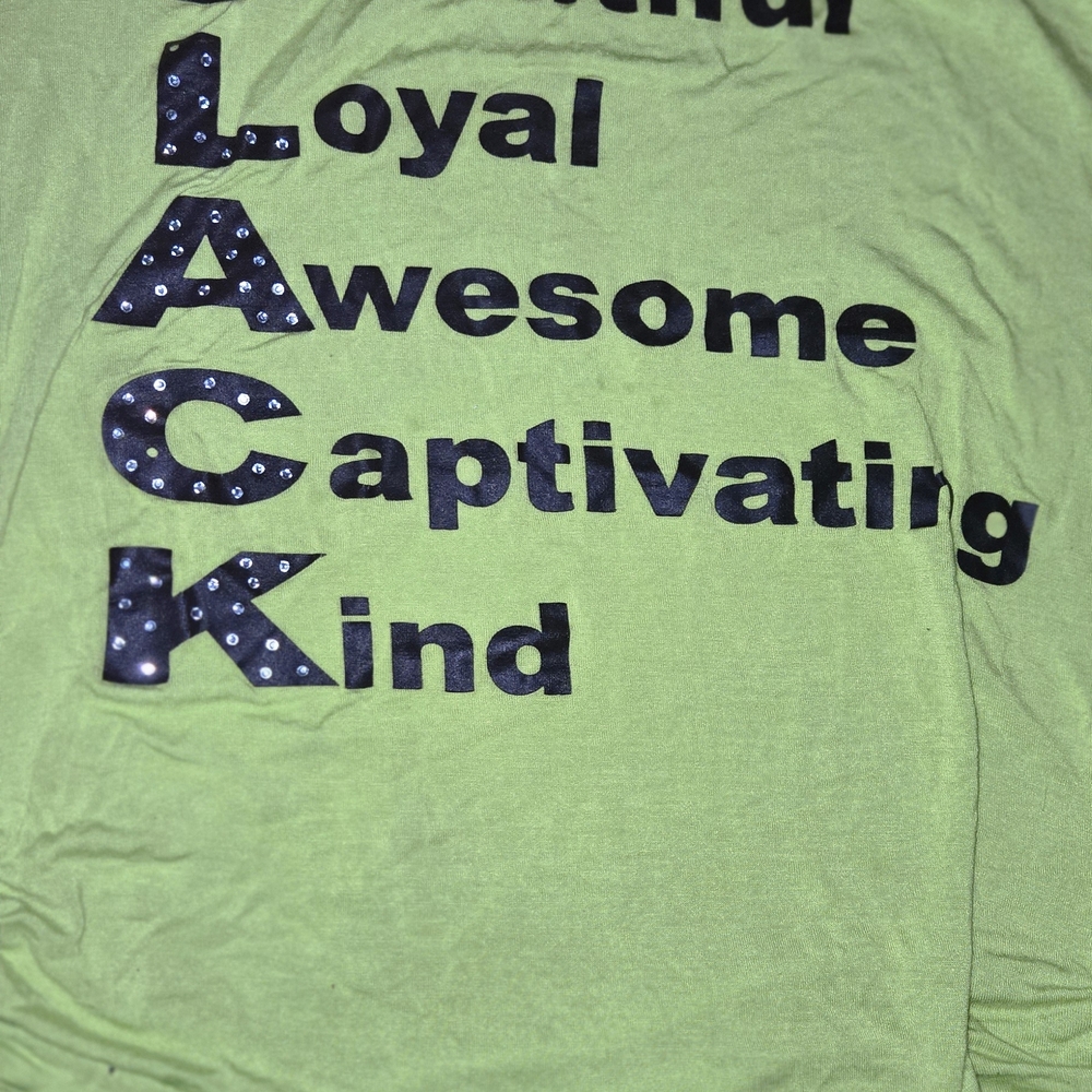 Love Nation Graphic Lime Green Ruched Tee - Picture 3 of 4